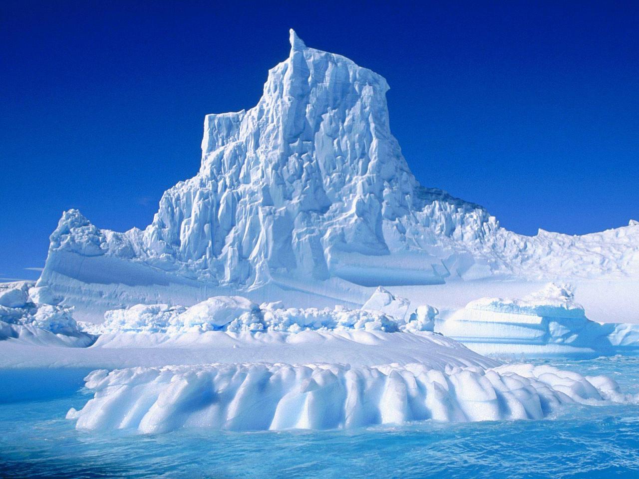 Iceberg, chenal Lemaire - Antarctique