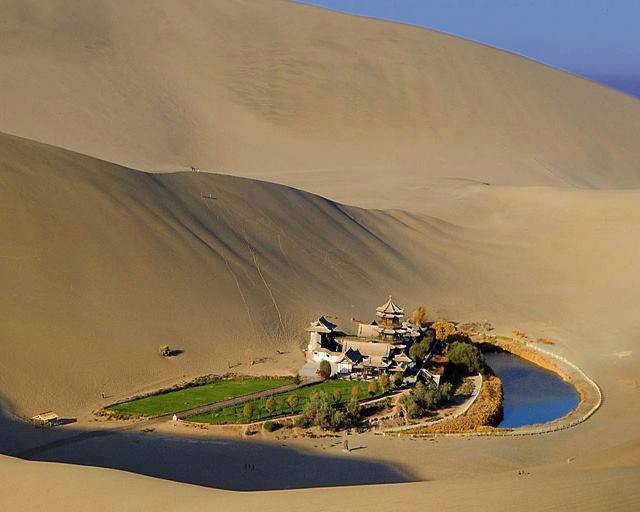 Oasi Yueyaquan (Crescente di Luna), Deserto di Gobi - Cina