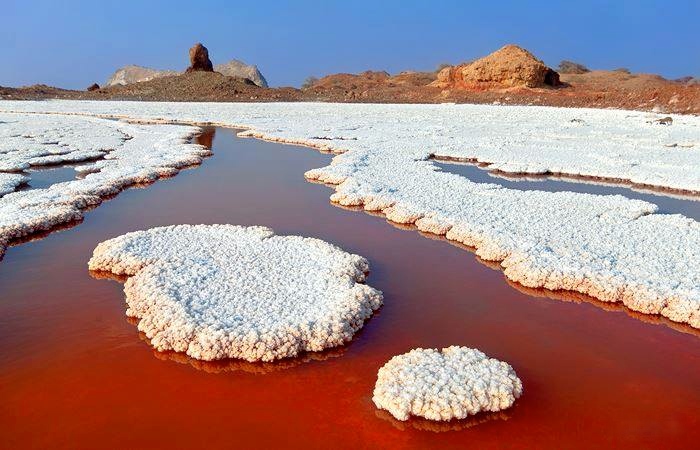 Minerale di sale e terra rossa, Bandar-e - Abbas, Hormozgan - Iran