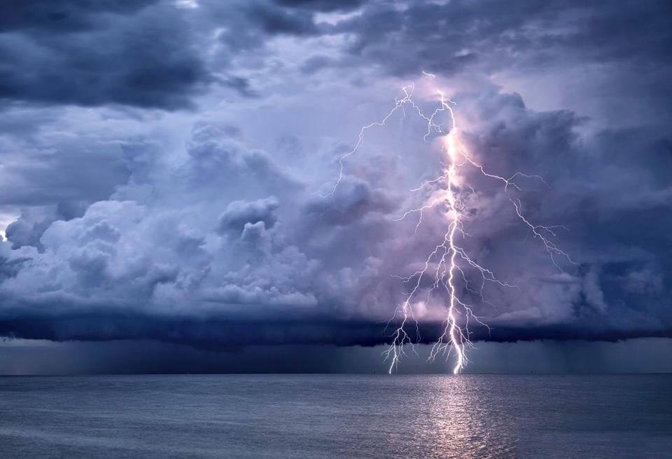  Orage, Lac Trasimeno - Italie